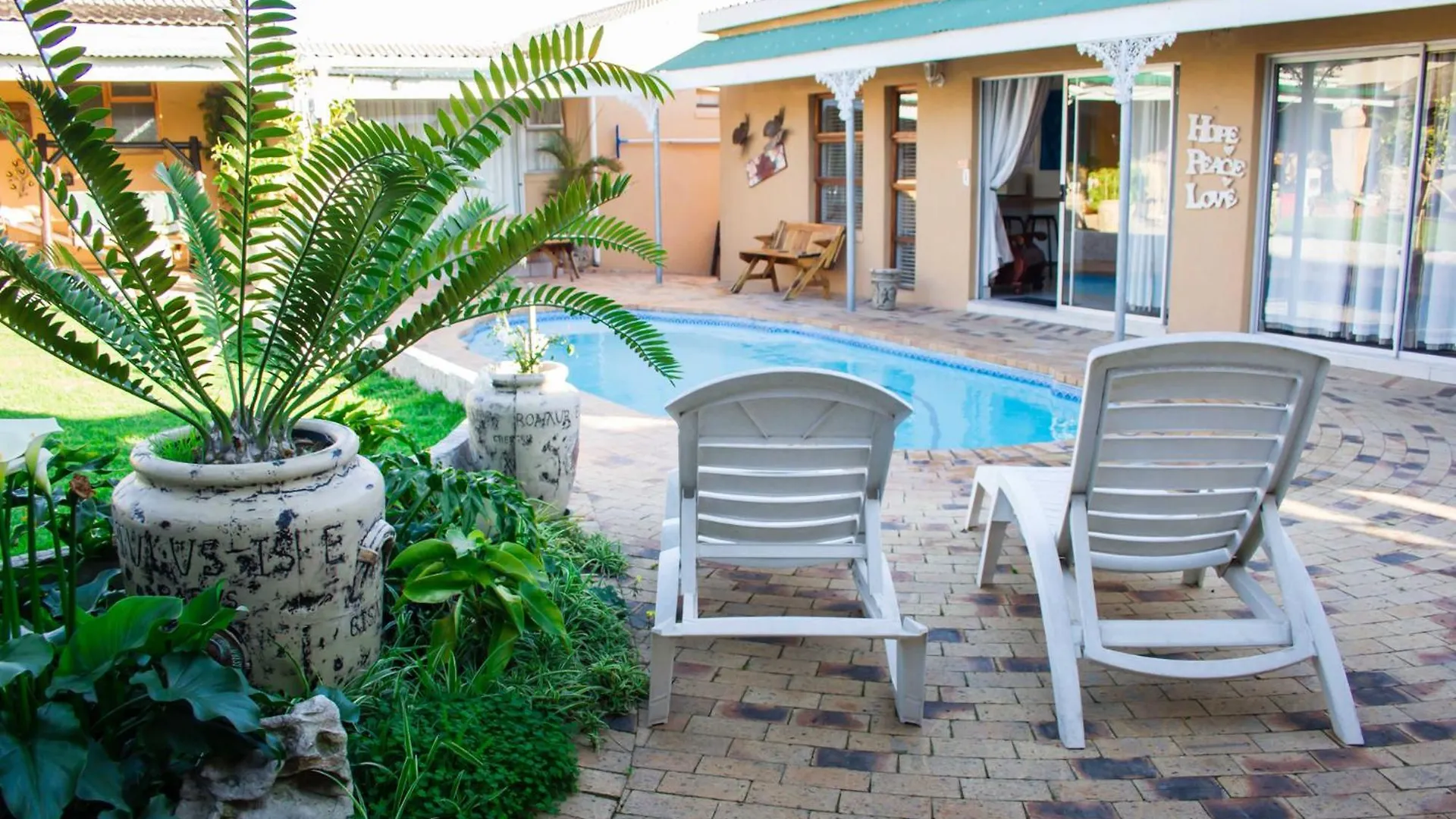Bed and Breakfast De Helling Self Catering Brackenfell 0*,  Südafrika