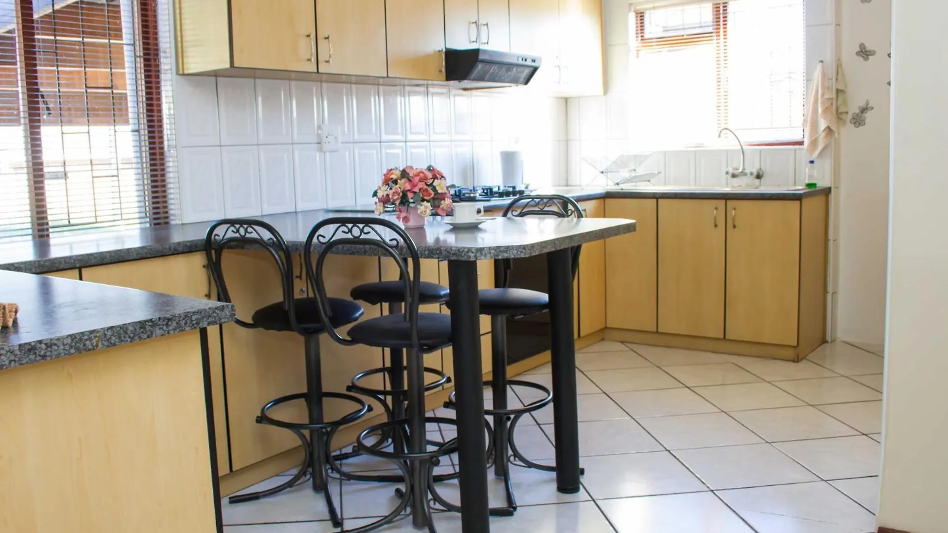 De Helling Self Catering Bed & Breakfast Brackenfell South Africa